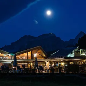 Hotell Le Loup Blanc